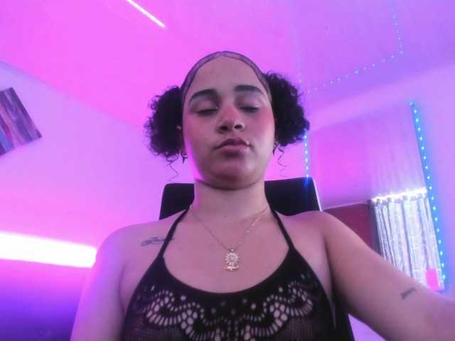 zara-rosse live cam on BongaCams