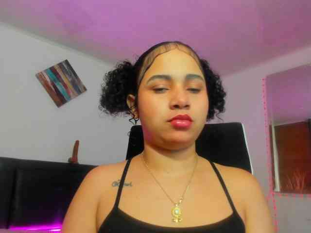 zara-rosse webcam
