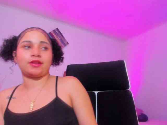 zara-rosse webcam