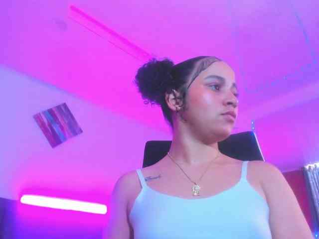zara-rosse webcam