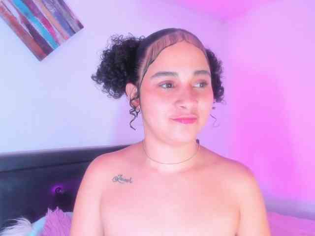 zara-rosse webcam