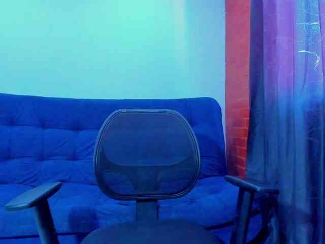 zara-rosse webcam