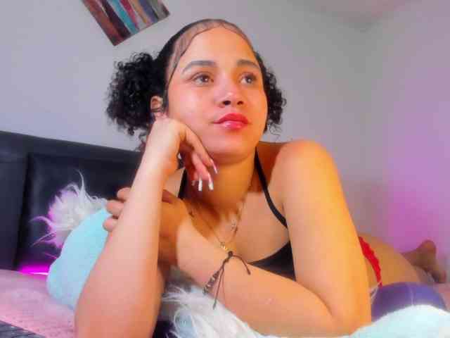 zara-rosse webcam