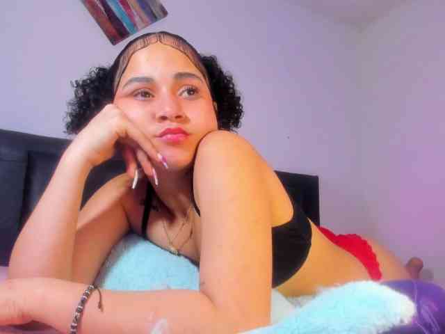 zara-rosse webcam