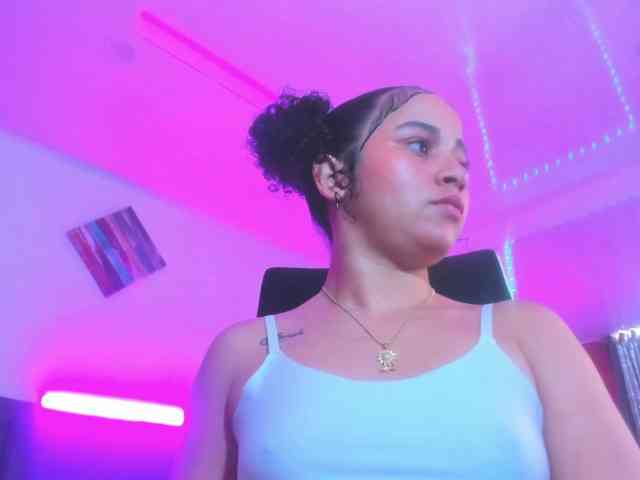 zara-rosse webcam