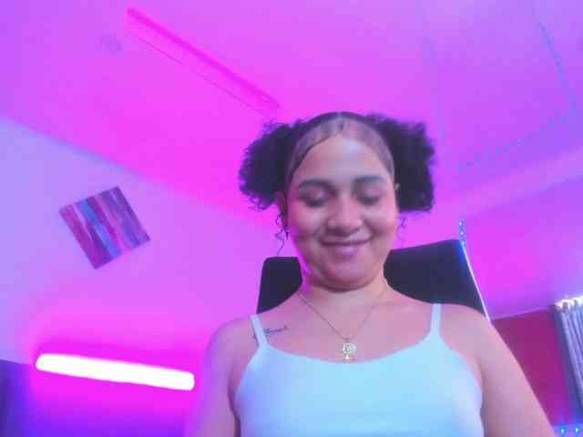 zara-rosse webcam