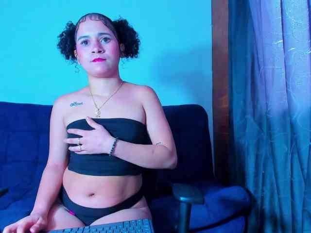 zara-rosse webcam