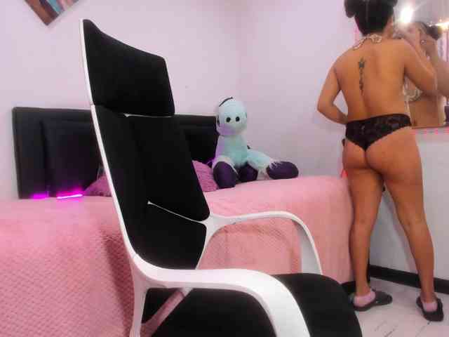 zara-rosse webcam