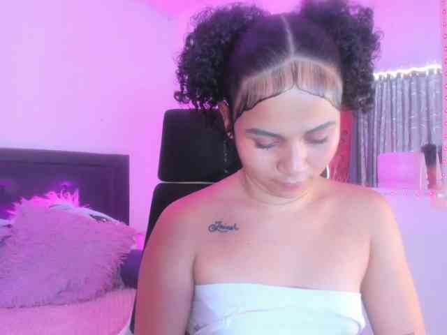 zara-rosse webcam