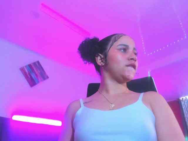 zara-rosse webcam