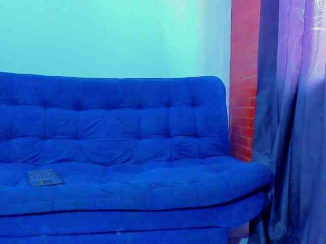 zara-rosse webcam