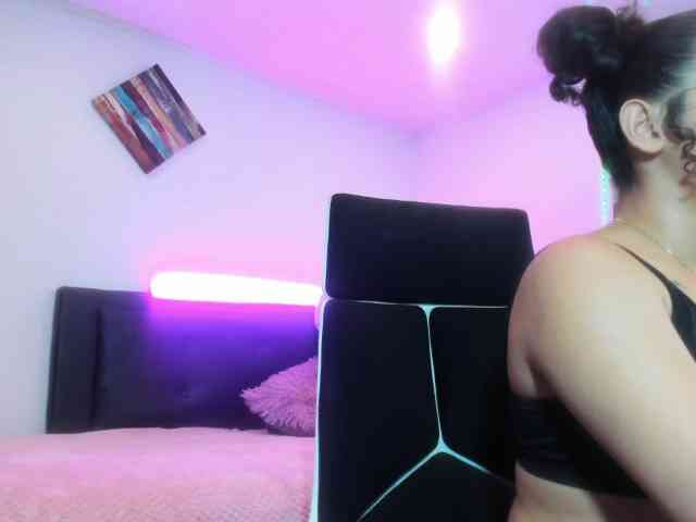zara-rosse webcam