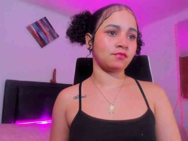 zara-rosse webcam