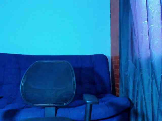 zara-rosse webcam