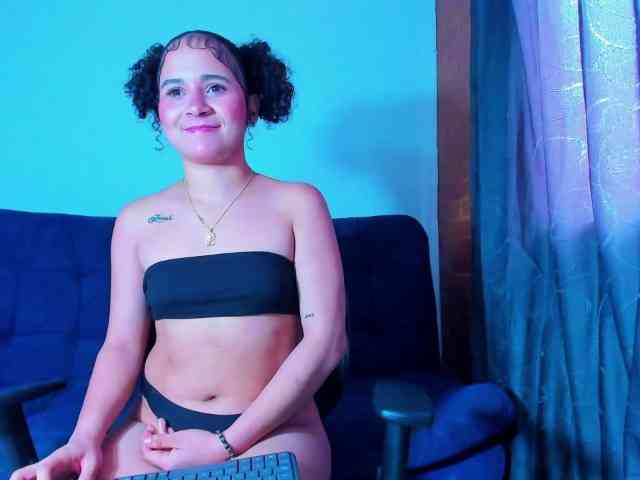 zara-rosse webcam