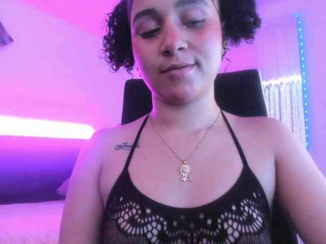 zara-rosse webcam