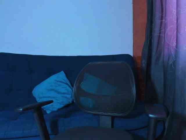 zara-rosse webcam