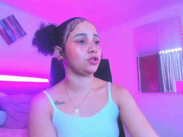 zara-rosse webcam