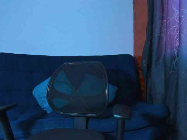 zara-rosse webcam