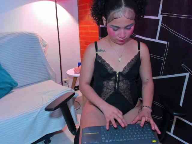 zara-rosse webcam