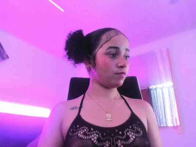 zara-rosse webcam