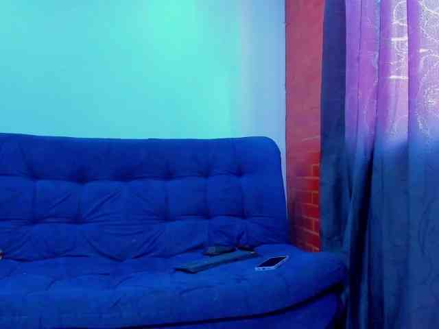 zara-rosse webcam