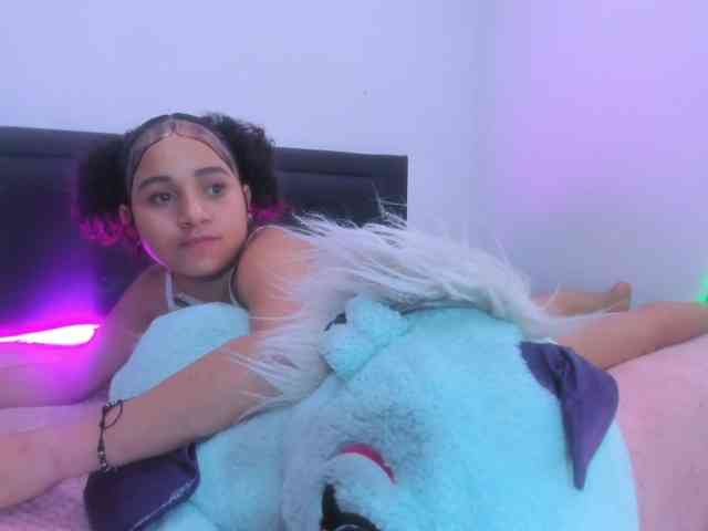 zara-rosse webcam