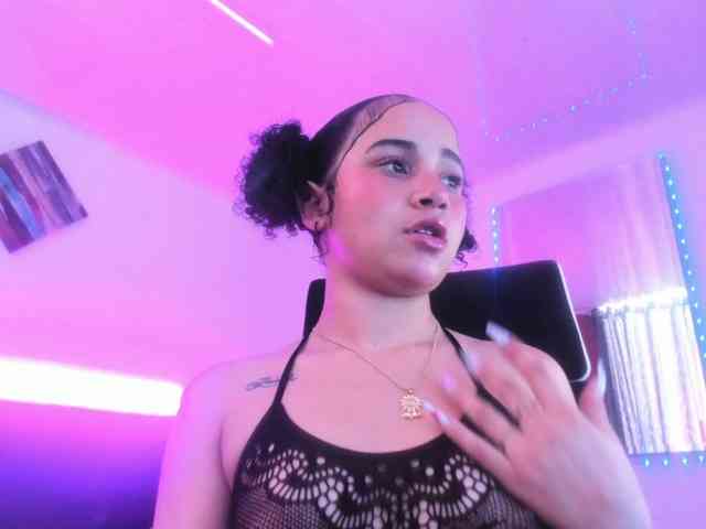 zara-rosse webcam
