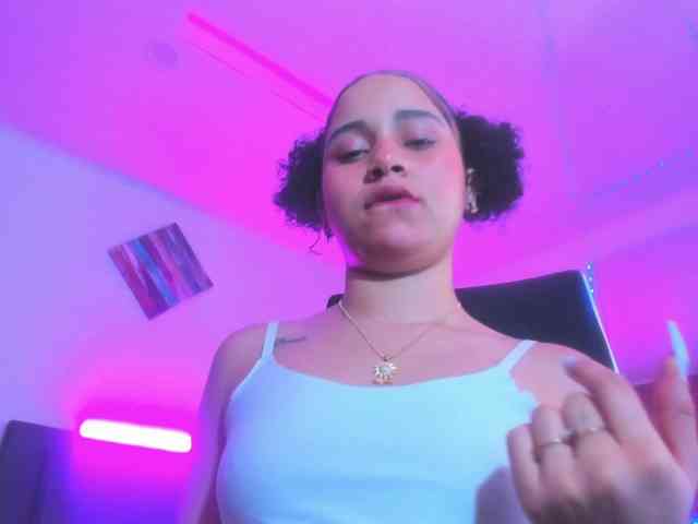 zara-rosse webcam