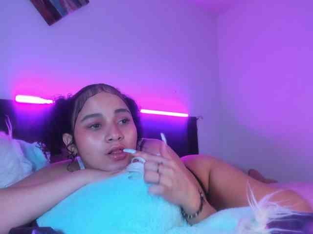 zara-rosse webcam