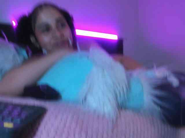 zara-rosse webcam