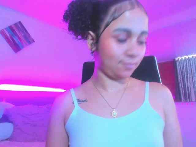 zara-rosse webcam