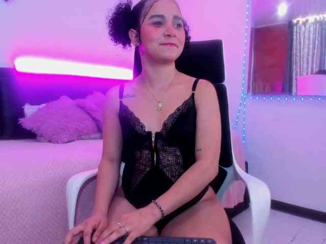 zara-rosse webcam