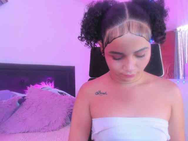 zara-rosse webcam