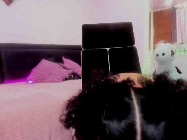 zara-rosse webcam