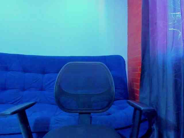 zara-rosse webcam