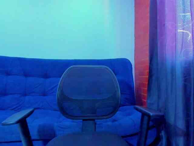 zara-rosse webcam