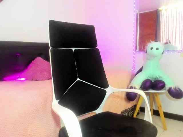 zara-rosse webcam