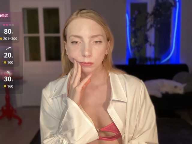 AnnaDarko live cam on BongaCams