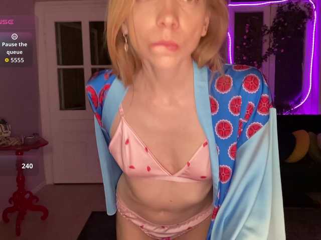 AnnaDarko live cam on BongaCams