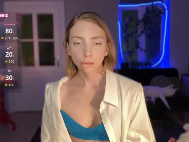 AnnaDarko live cam on BongaCams