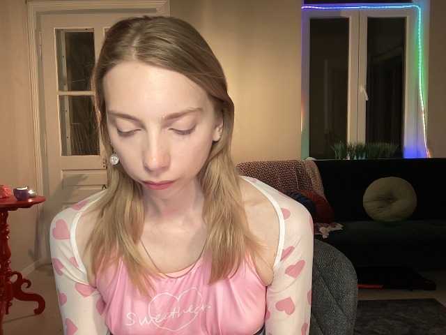 AnnaDarko live webcam show