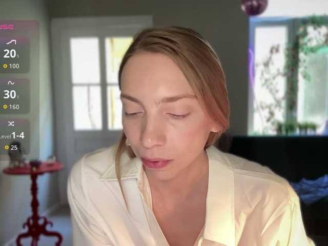 AnnaDarko live cam on BongaCams
