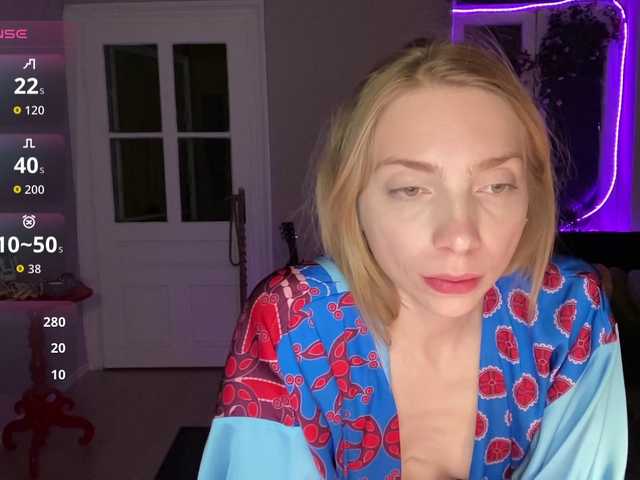 AnnaDarko live cam on BongaCams