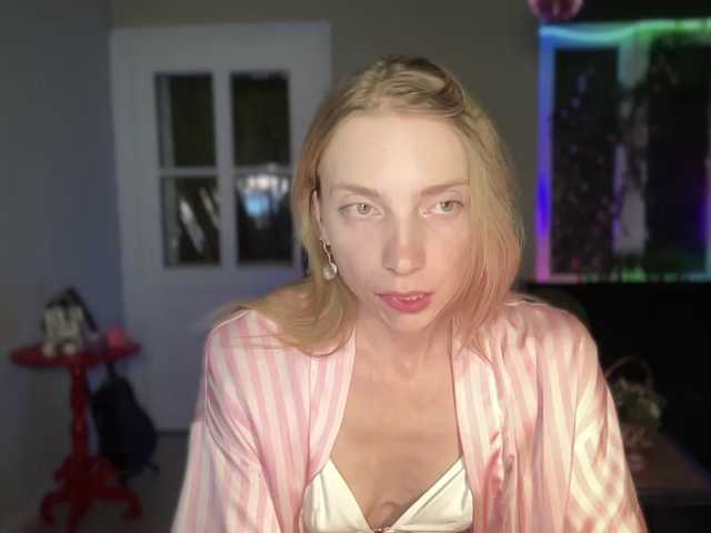 AnnaDarko live cam on BongaCams