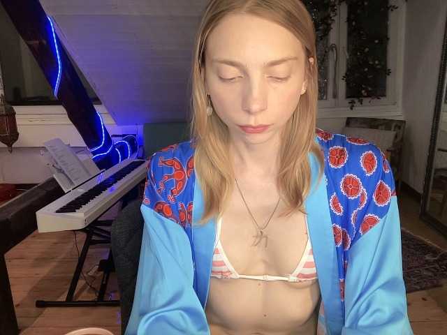 AnnaDarko live cam on BongaCams