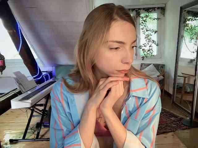 AnnaDarko webcam