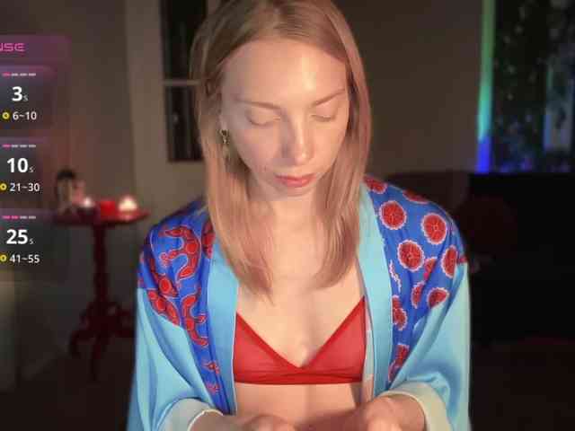 AnnaDarko webcam