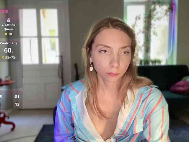 AnnaDarko webcam