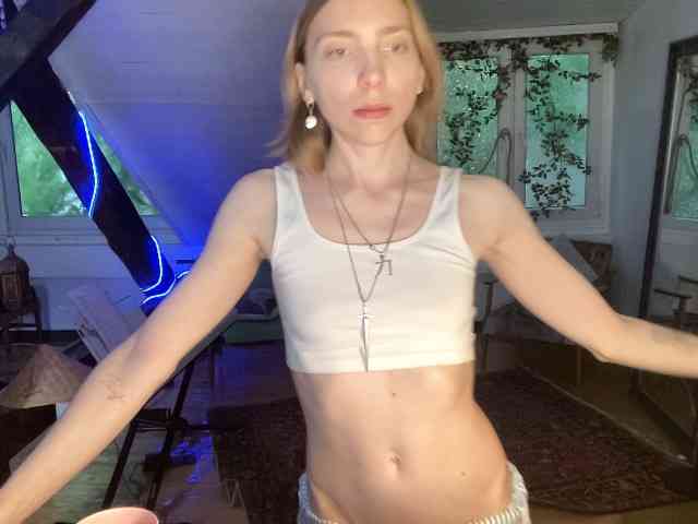 AnnaDarko webcam